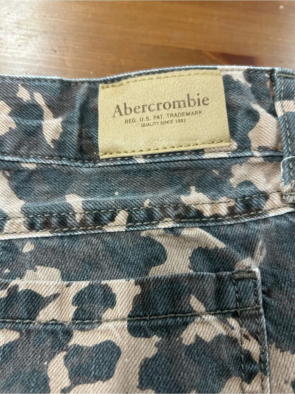 Girl’s Abercrombie Printed Wide-Leg Jeans — Tan & Black